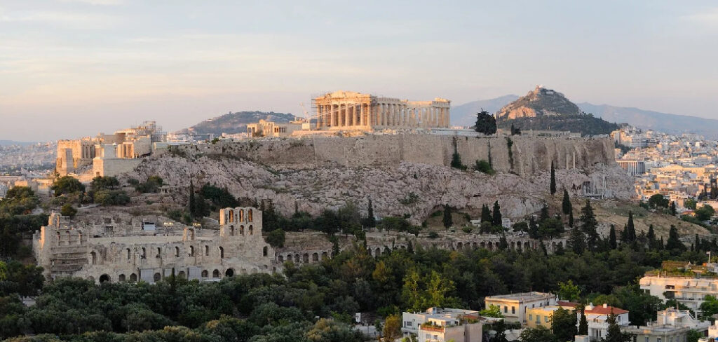 How to Travel From Athens to Delphi