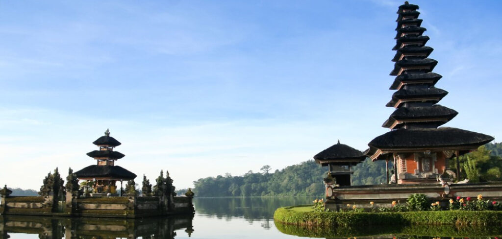 How to Travel in Bali