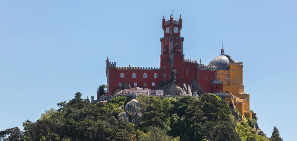 How to Travel to Porto From Lisbon