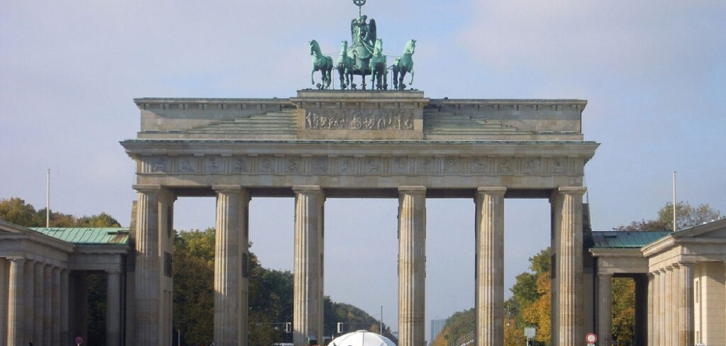 How to Travel From Berlin to Frankfurt
