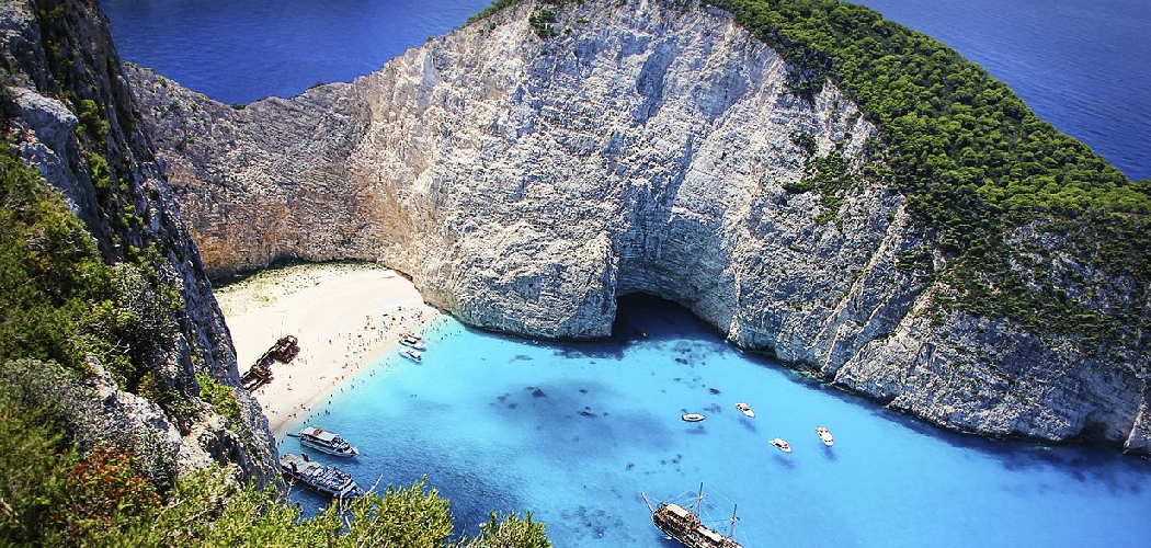 How to Travel the Greek Islands