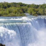 How to Travel to Niagara Falls From Chicago